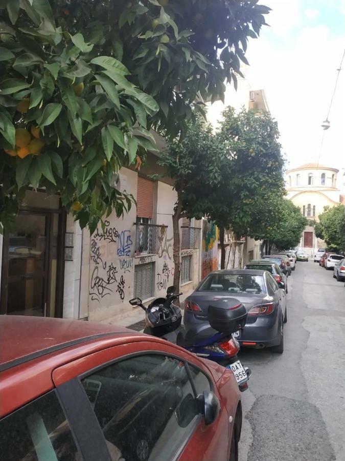 Toni'S Charming Apartment In The Thisseo Station Афины Экстерьер фото